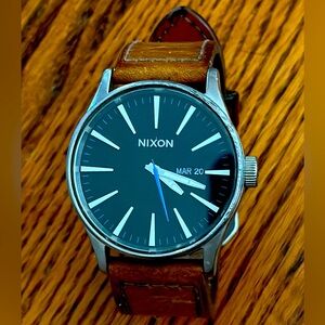 NIXON PORTER LEATHER WATCH